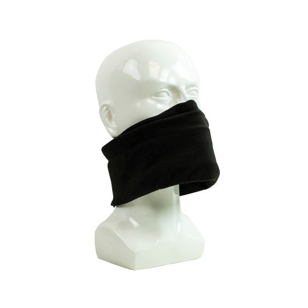 Schwarzer Schlauchschal an einem Kopf seitlich gedreht